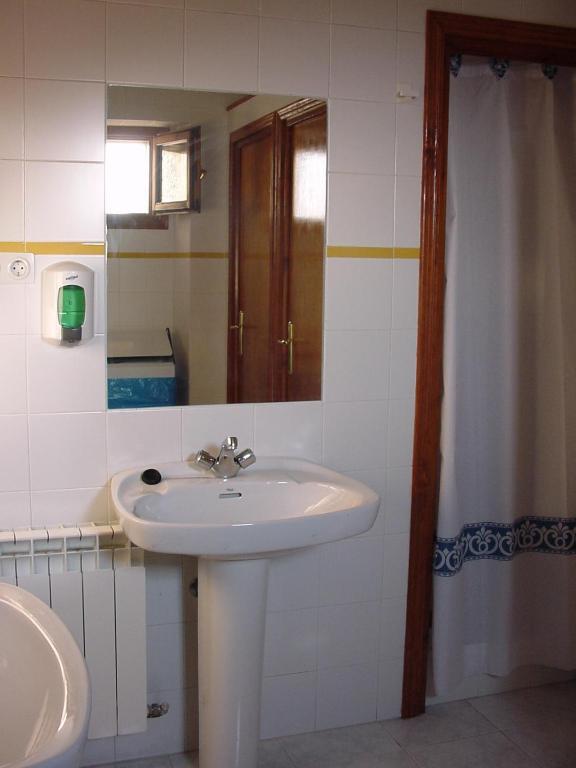 Albergue De Juventud De Sos del Rey Católico Zimmer foto